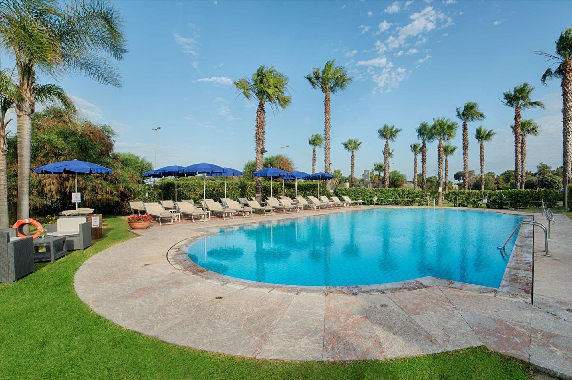 Nh Catania Parco Degli Aragonesi Hotel Exterior photo