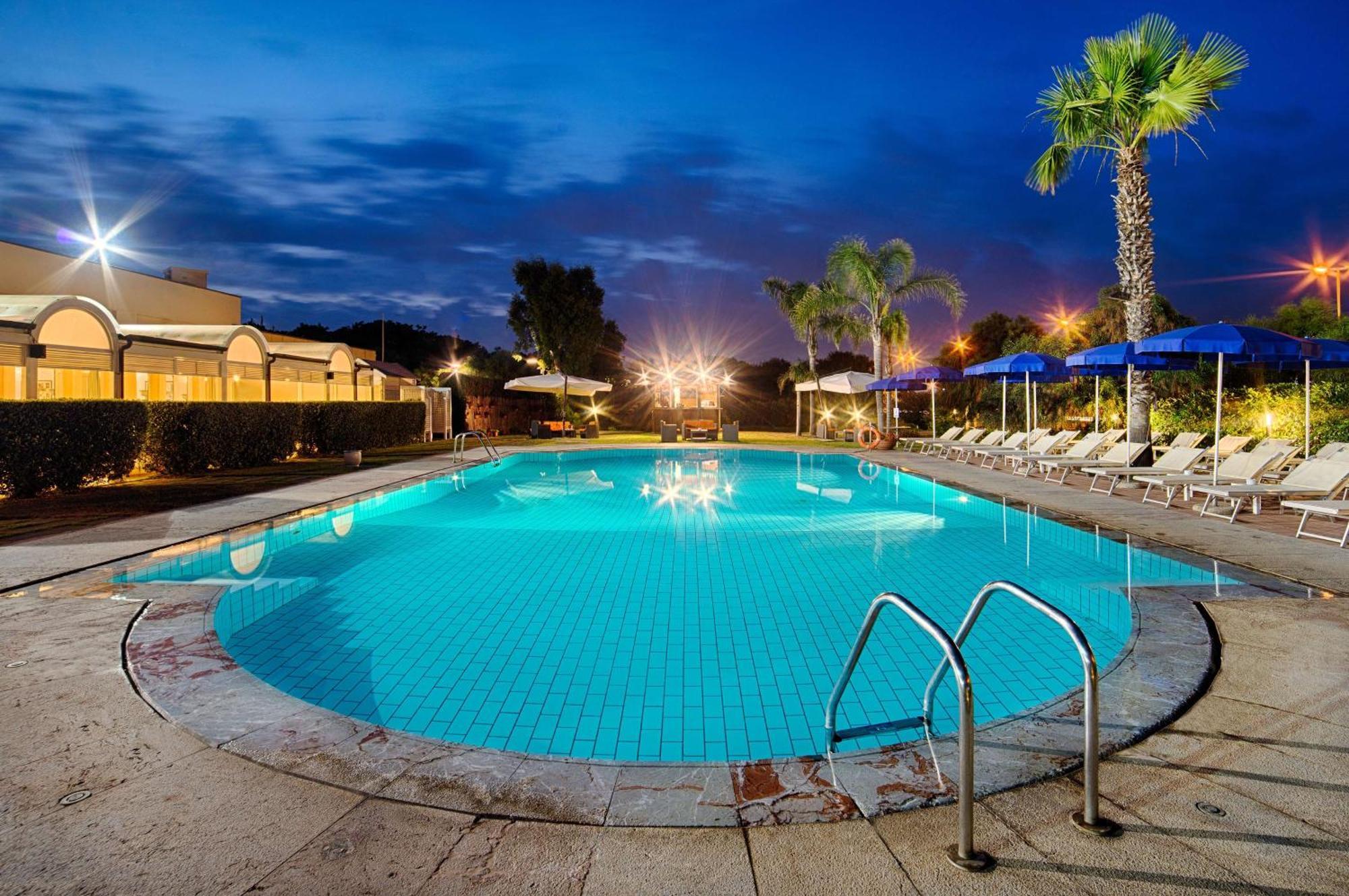 Nh Catania Parco Degli Aragonesi Hotel Exterior photo